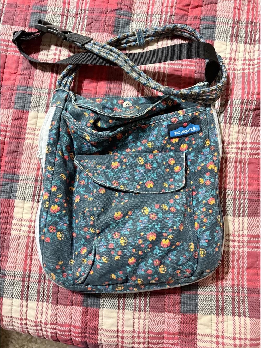 Kavu Brand Crossbody
